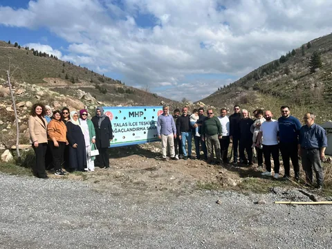 Talas MHP’den Duygulandıran Etkinlik: 9 Canın Adı Fidanlarda Yaşayacak — haber görseli