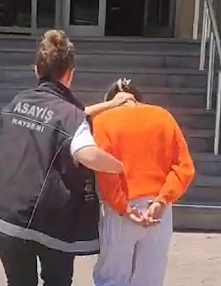 16 Yıl Hapis Cezası Bulunan Firari Kadın Yakalandı — haber görseli
