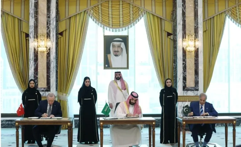 Türkiye, Suudi Arabistan ve Pakistan'dan Tarihi Adım! "Mekke Ortak Savunma Anlaşması" İmzalandı — haber görseli
