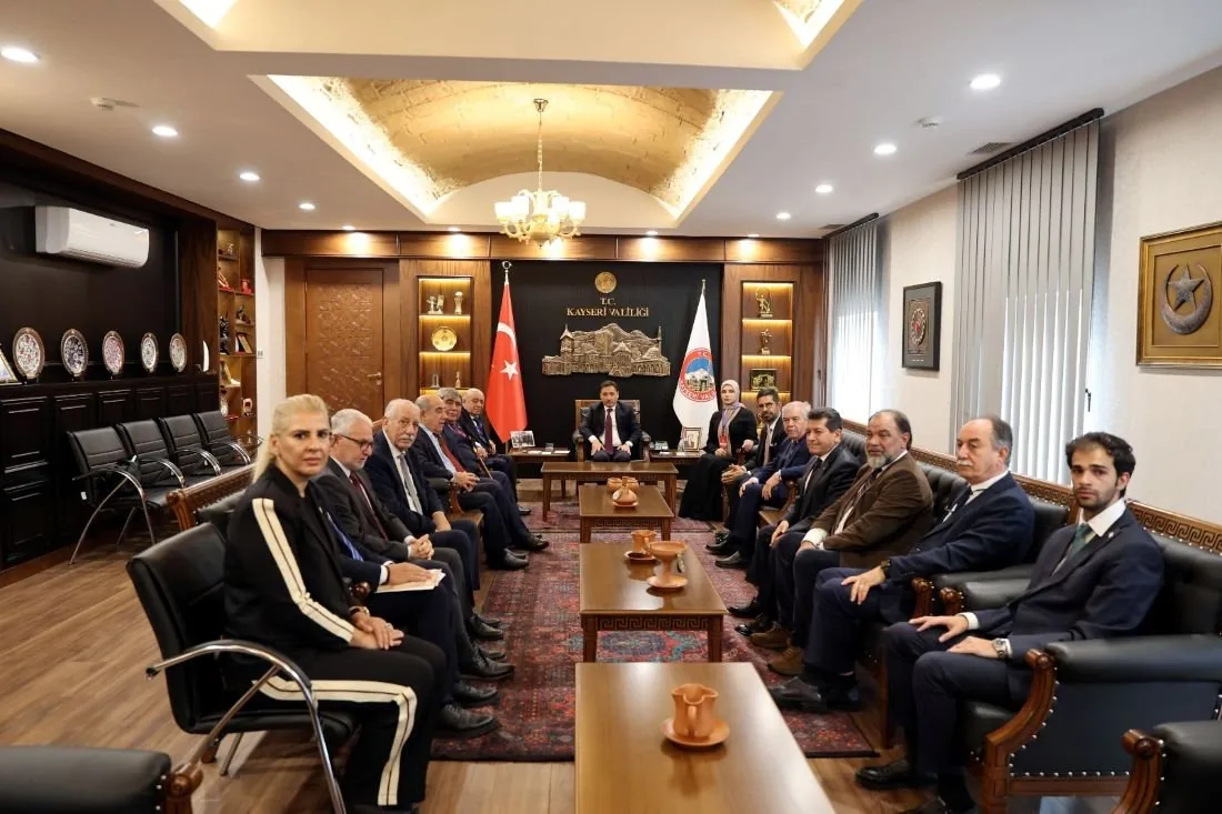 Talas Belediyesi Öncülüğünde Türk Dünyasının Şair ve Yazarları Kayseri’de Buluştu — haber görseli