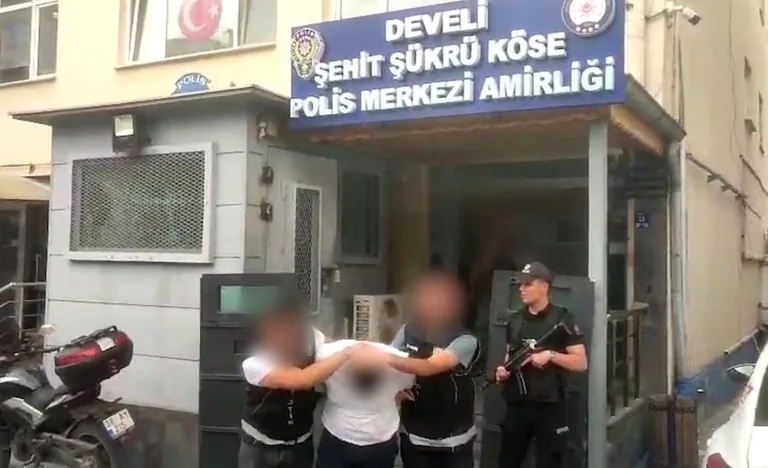 Develi’de Zehir Tacirine Darbe! Minibüste 15,5 Kilo Uyuşturucu Ele Geçirildi — haber görseli