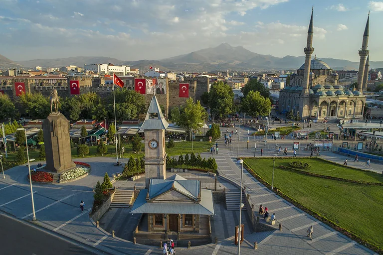 Kayseri nüfusu 1 milyon 445 bin 683 kişi oldu — haber görseli