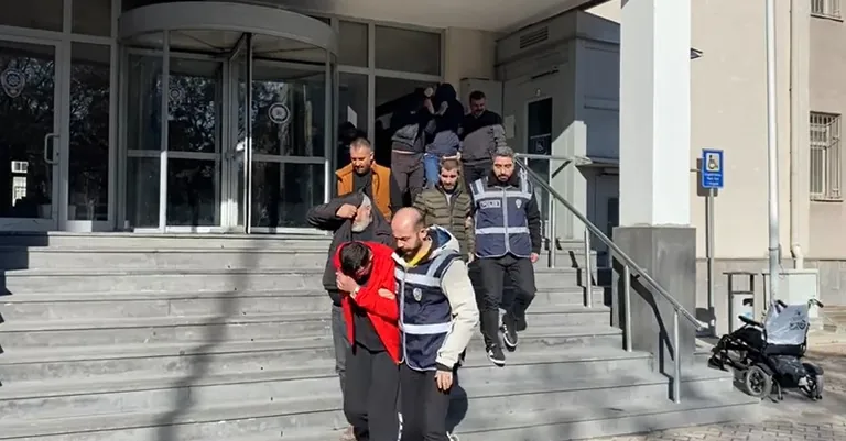 Kayseri'de Aranan Şahıslara Operasyon: 14 Firari Yakalandı — haber görseli