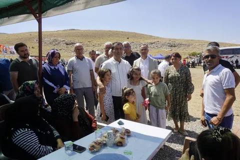 Kölete’de geleneksel pilav şenliği coşkusu! Gurbet ve sıla aynı sofrada buluştu — haber görseli