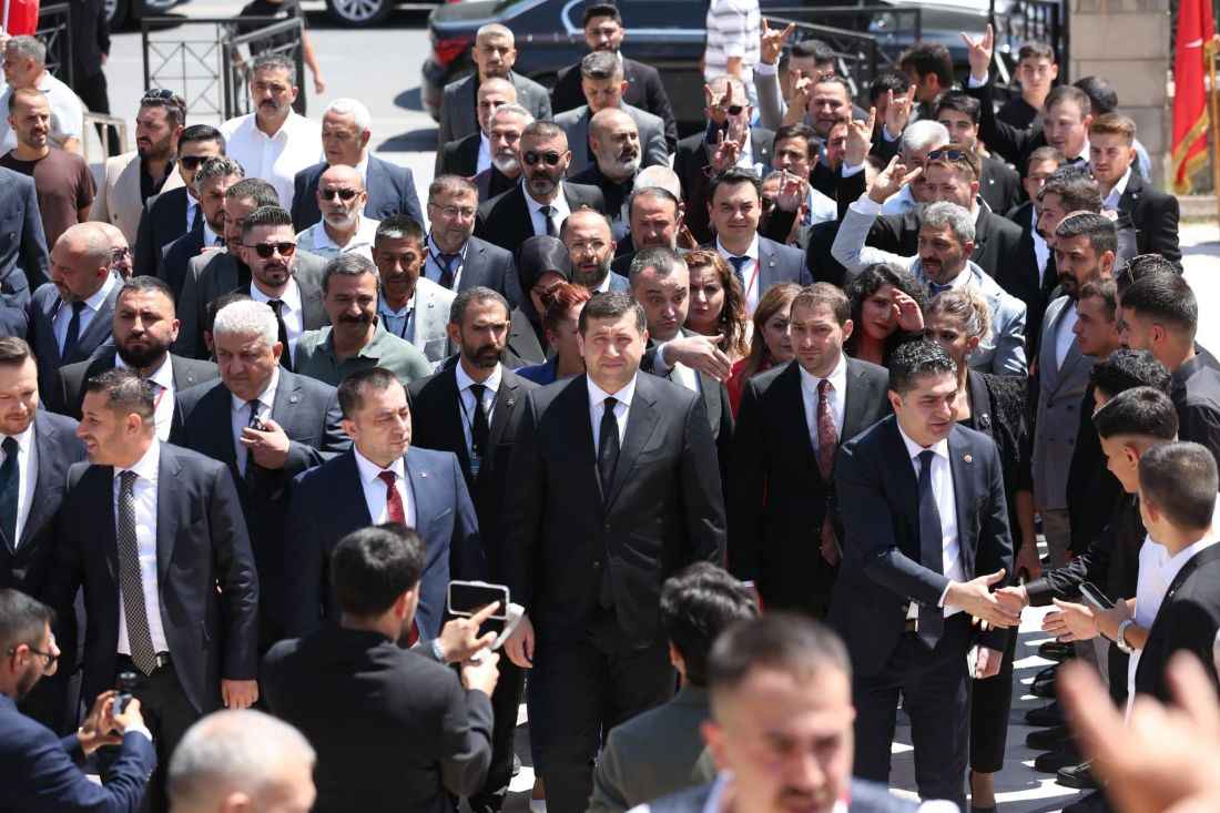 mhp-kayseri-il-baskanliginin-ilce-kongreleri-kapsaminda-10-ilcede-secim-sureci-tamamlandi-dokuz-ilce-baskani-yeniden-secilirken-hacilar-ilce-baskanliginda-ahmet-sundu-gorevi-devraldi