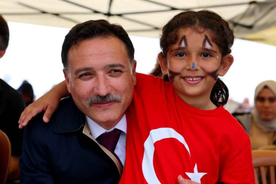 kayseri-valisi-gokmen-cicek-bunyan-soforler-ve-otomobilciler-esnaf-odasi-erva-spor-kulubu-tarafindan-duzenlenen-bunyan-spor-etkinlikleri-ve-2nci-geleneksel-yaz-senligine-katilarak-vatandaslarla-bir-araya-geldi