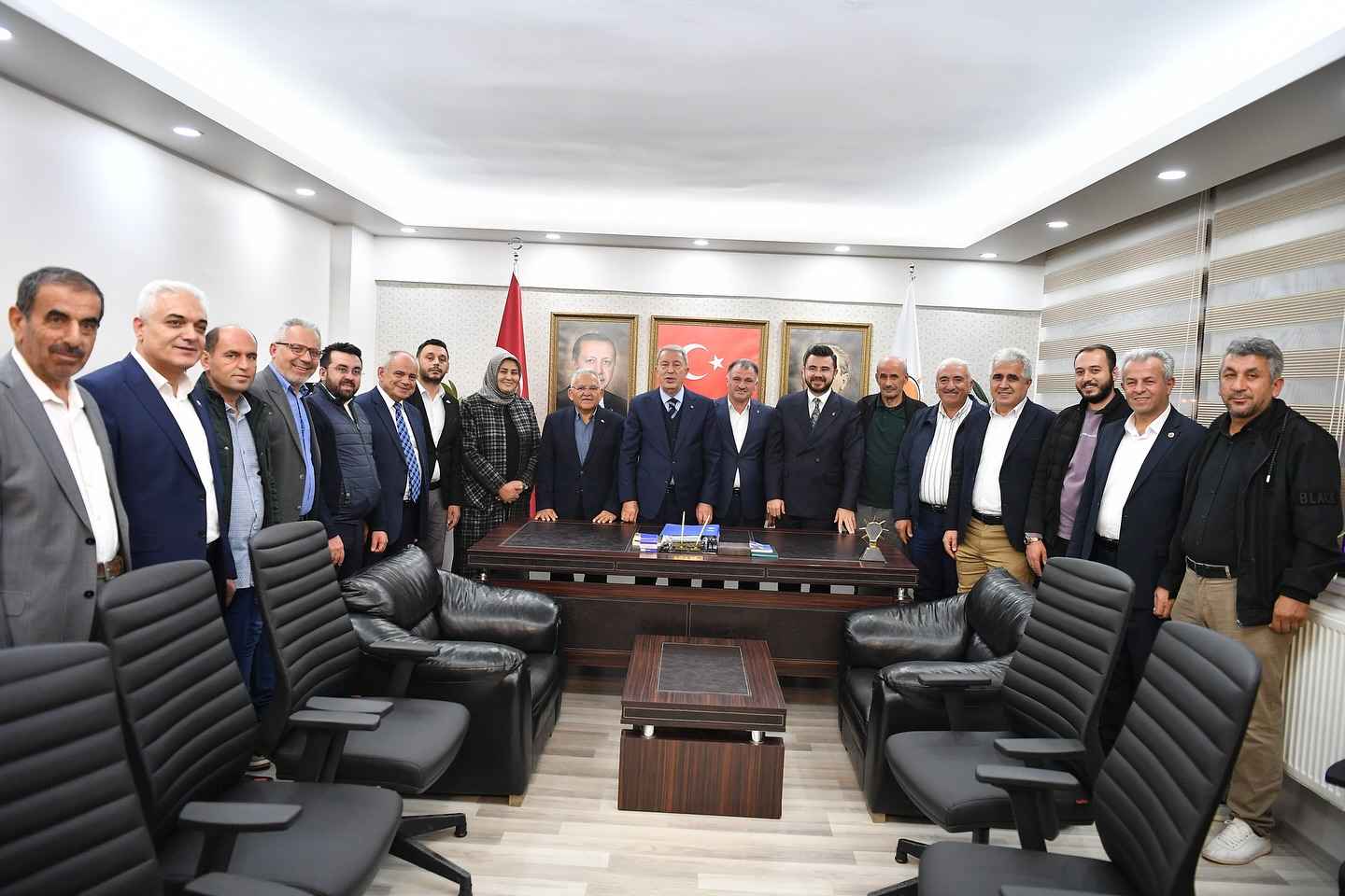 kayseri-tbmm-milli-savunma-komisyonu-baskani-ve-ak-parti-kayseri-milletvekili-hulusi-akar-ve-buyuksehir-belediye-baskani-memduh-buyukkilic-hacilar-develi-ve-yahyali-ilcelerine-ziyaret-gerceklestirdi