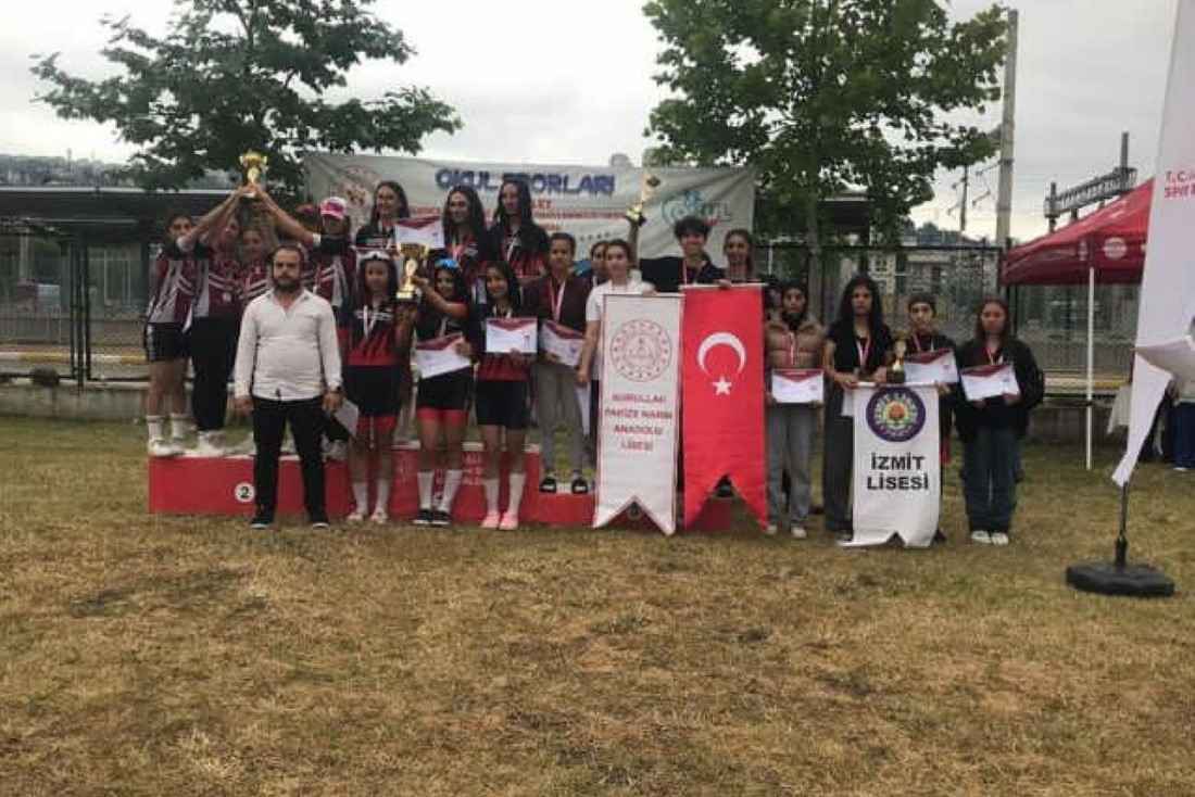 okul-sporlari-bisiklet-gencler-a-b-yildizlar-turkiye-birinciligi-yarislari-kocaelide-gerceklestirildi