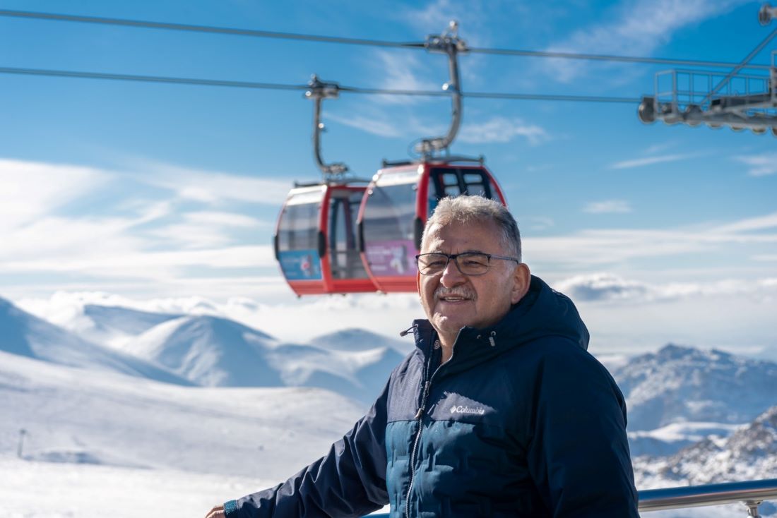 Anadolu’nun incisi Kayseri’nin turizmde amiral gemisi Erciyes Kayak Merkezi, Türk Devletleri Teşkilatı (TDT) himayesinde kurulan Türk Kayak Merkezleri Birliği'ne üyelik daveti aldı.