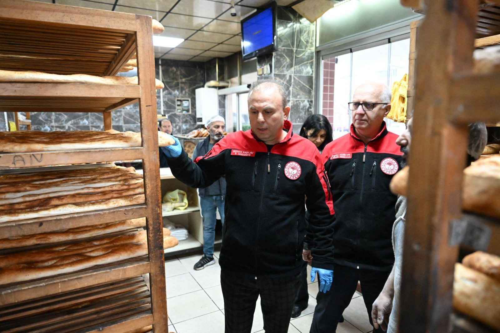 kayseri-il-tarim-ve-orman-mudurlugu-ekipleri-ramazan-ayi-dolayisiyla-ekmek-firinlari-ve-pastanelerde-denetim-gerceklestirdi-denetimlere-il-muduru-bulent-saklav-de-katildi