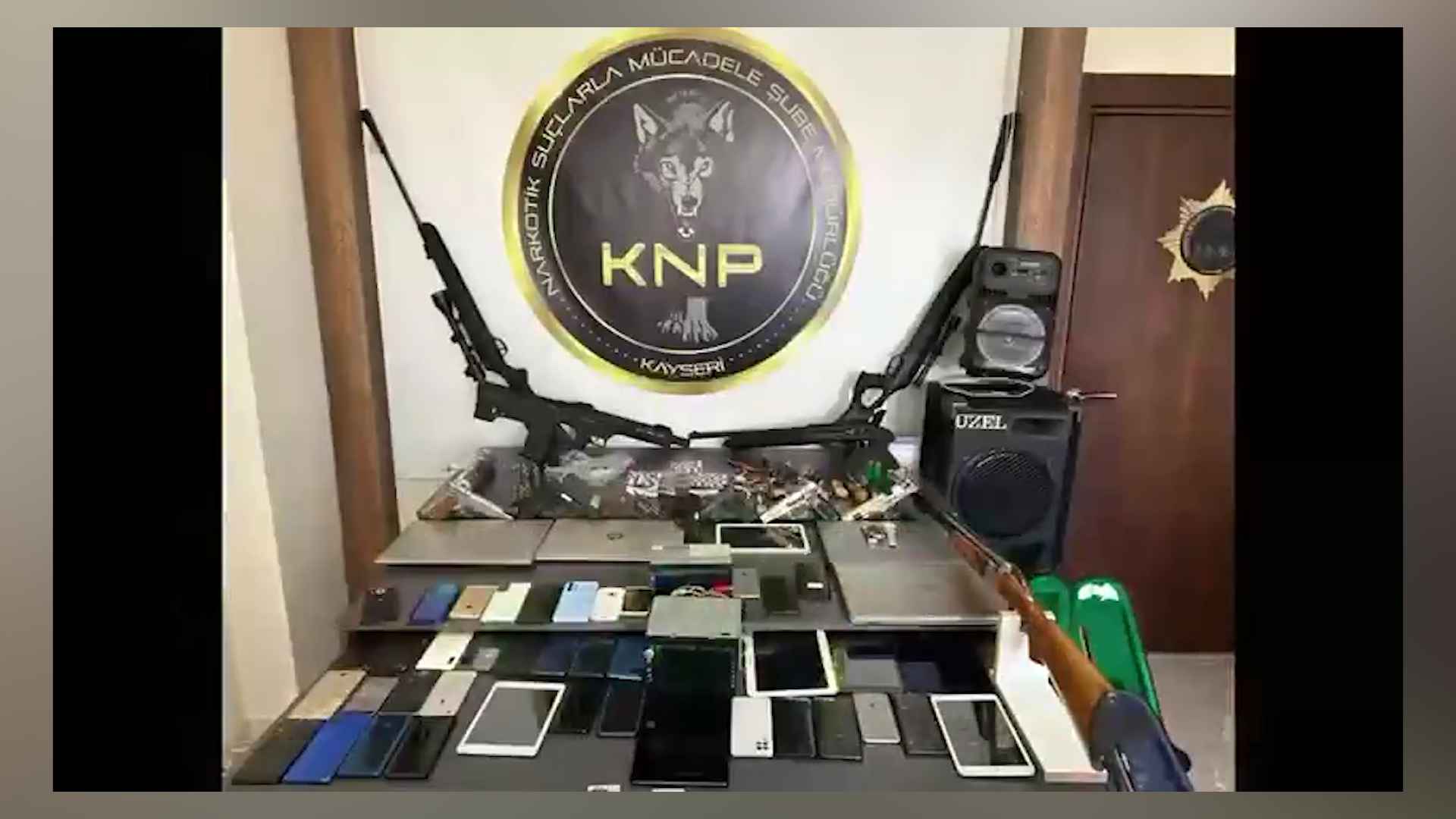 kayseride-narkotik-ekiplerinin-uyusturucu-madde-ticareti-yapan-sokak-saticilarina-yonelik-operasyonlarinda-11-torbaci-yakalandi