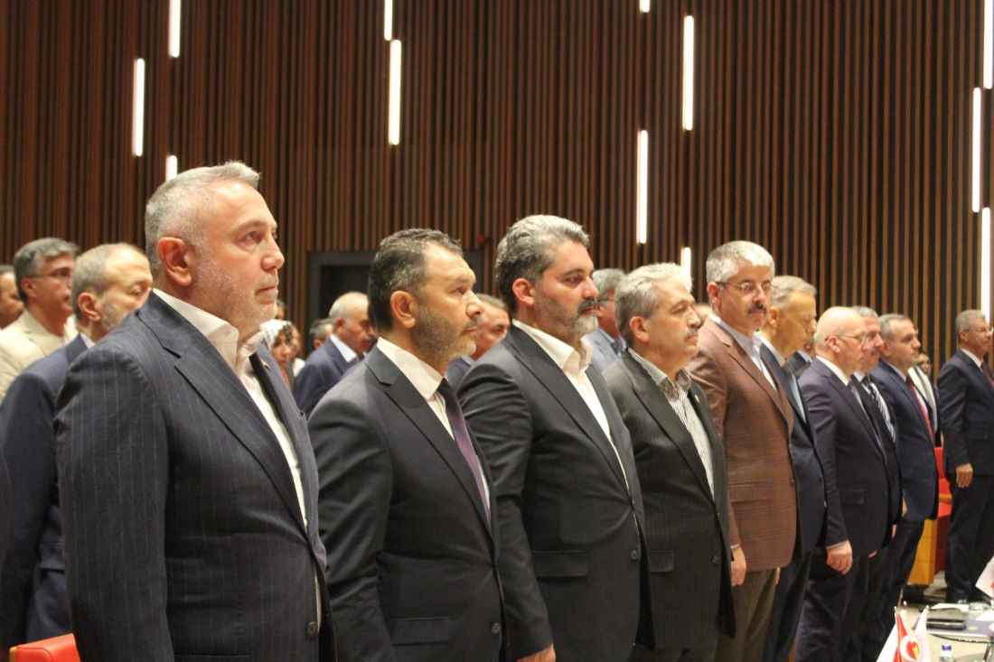 kayseri-is-dunyasi-ve-sivil-toplum-kuruluslari-istisare-toplantisi-kayseri-ticaret-odasinda-ticaret-bakani-omer-bolatin-katilimiyla-gerceklestirildi