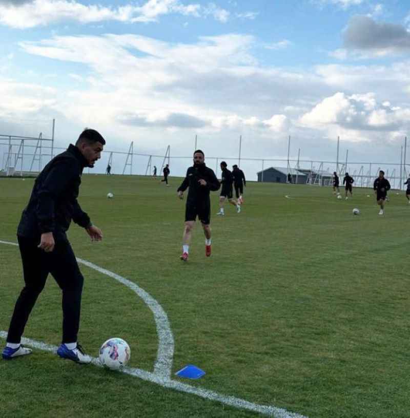 kayseriyi-bolgesel-amator-ligde-temsil-edecek-olan-takimlardan-yahyalispor-sezon-oncesi-erciyesde-kampa-girdi
