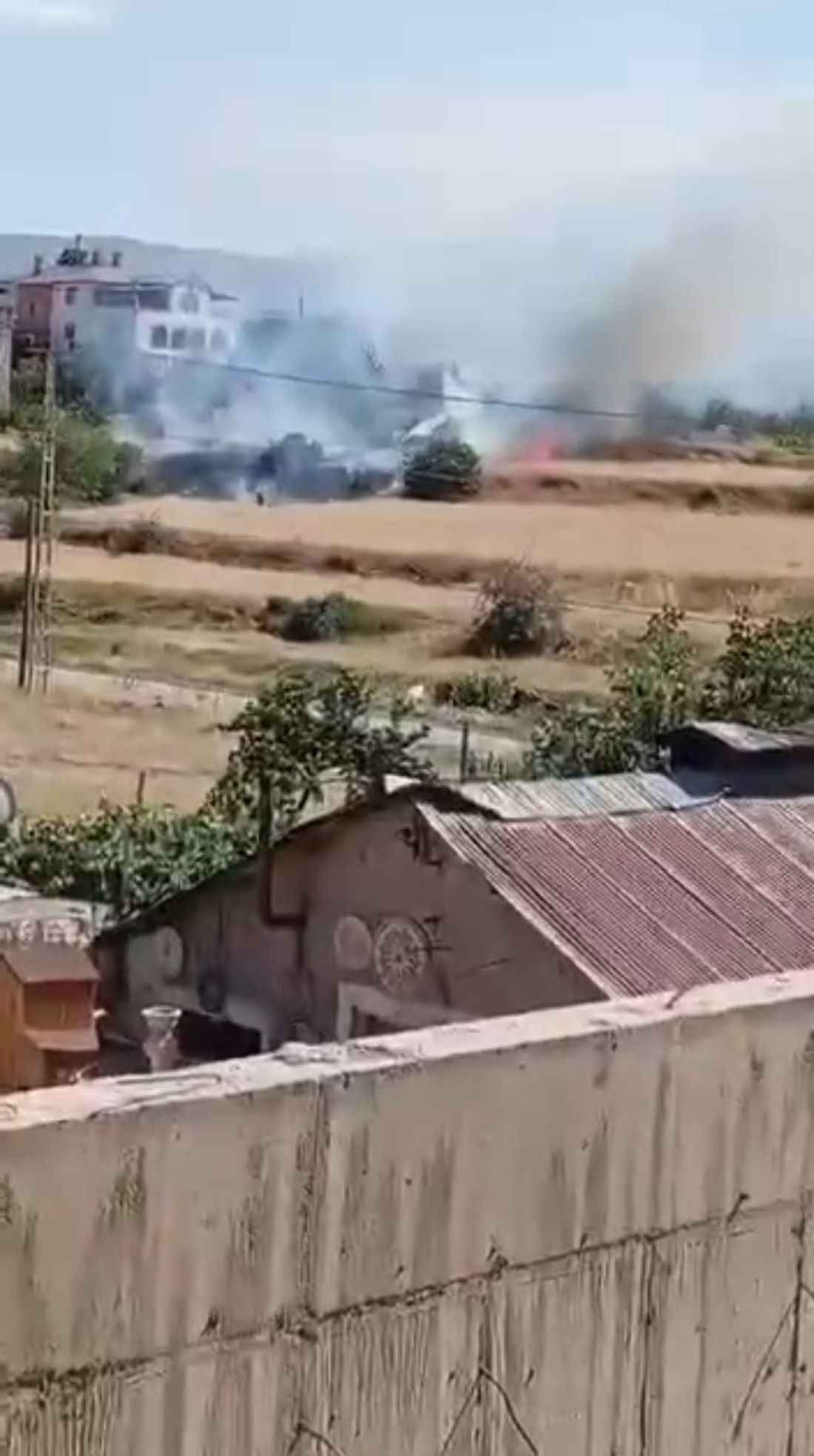kayseride-son-gunlerde-hava-sicakliginin-artmasiyla-birlikte-kent-genelinde-meydana-gelen-yanginlarda-artis-yasandi-yanginlar-itfaiye-ekiplerinin-mudahalesi-ile-kontrol-altina-alindi
