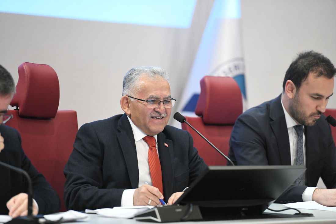 kayseri-buyuksehir-belediyesi-mart-ayi-meclis-toplantisi-dr-memduh-buyukkilic-baskanliginda-gerceklestirildi
