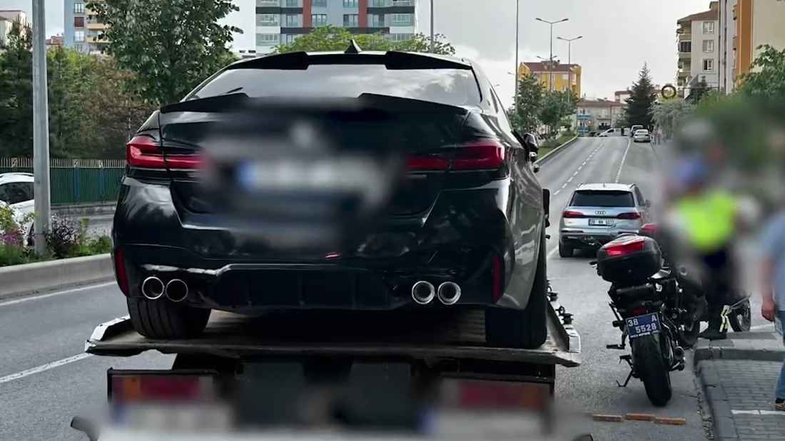 trafigi-tehlikeye-dusuren-surucuye-115-bin-830-tl-para-cezasi