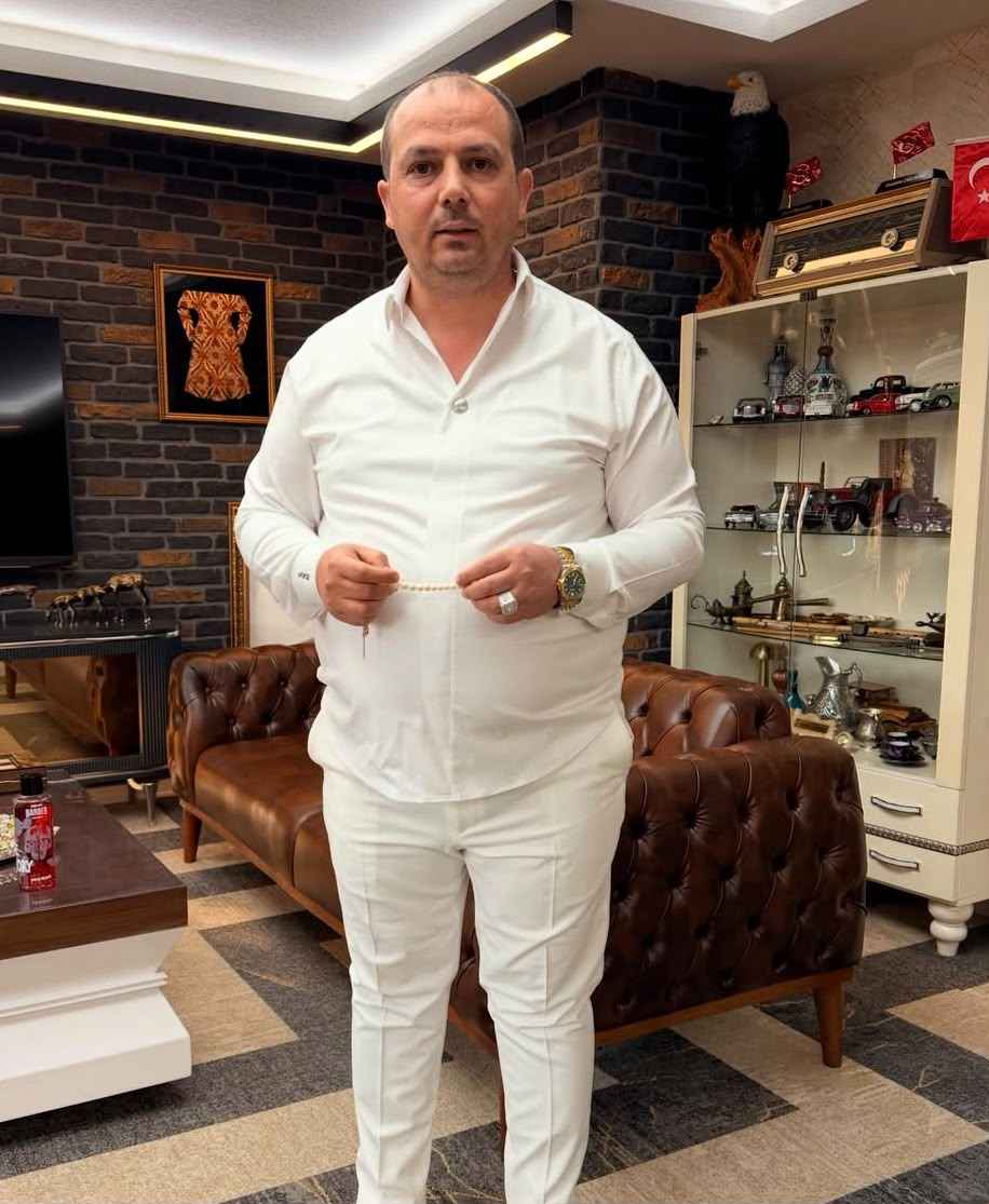 kayserinin-melikgazi-ilcesinde-cikan-bicakli-kavgada-sosyal-medya-paylasimlariyla-taninan-is-insani-alaaddin-caglikose-ile-kardesi-mustafa-caglikose-yaralandi-hastaneye-kaldirilan-iki-kardesin-saglik-durumlarinin-iyi-oldugu-ogrenildi