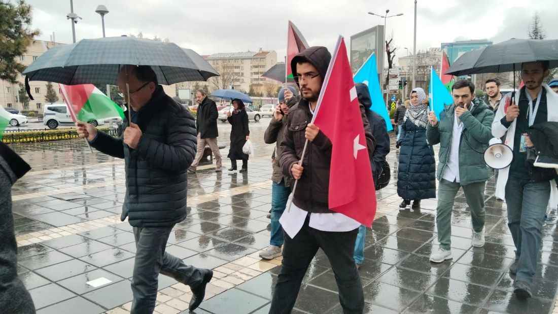 kayseride-hekimler-tarafindan-filistin-ve-dogu-turkistan-icin-yuruyus-gerceklestirildi