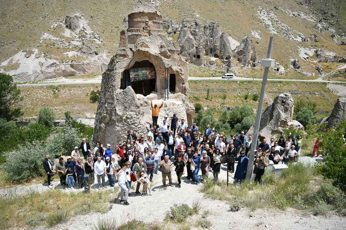 kayserinin-sakli-cennetlerinden-soganli-vadisi-protokol-uyelerini-ve-vatandaslari-bir-araya-getirdi
