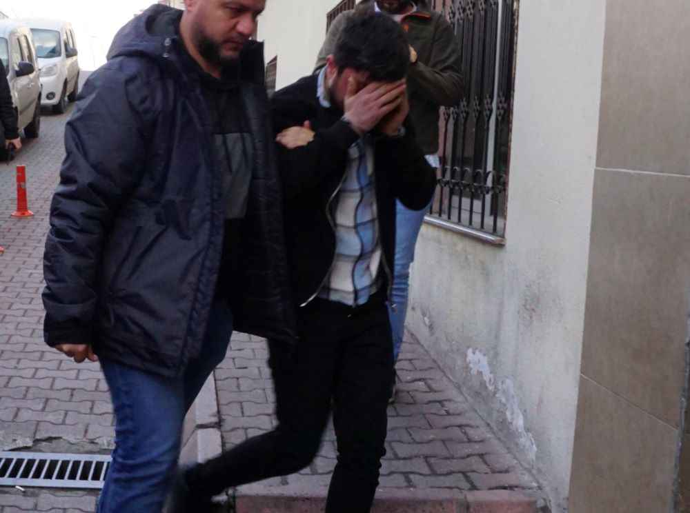 kayseri-erciyesevler-mahallesi-bozanti-caddesinde-bir-kisinin-silahla-vurularak-olduruldugu-olayla-ilgili-4-kisi-gozaltina-alindi