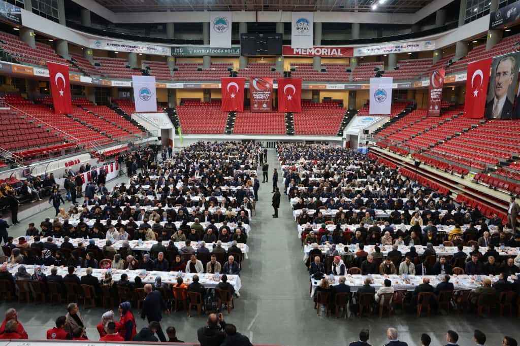 gurcistanda-meydana-gelen-ucak-kazasinda-sehit-olan-askerlerimiz-icin-kayseride-mevlit-okutuldu