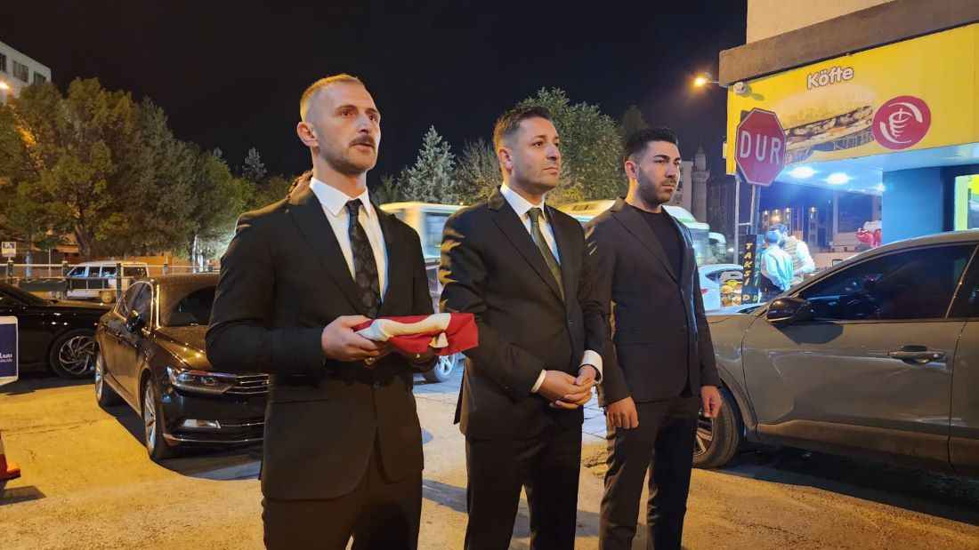 kayseri-ulku-ocaklarinda-gorev-degisimi-tacettin-alpay-il-ortaogretim-baskanligi-gorevini-devraldi-halit-yagmur-tacettin-kardesimizin-bu-gorevi-layikiyla-yurutecegine-inaniyoruz