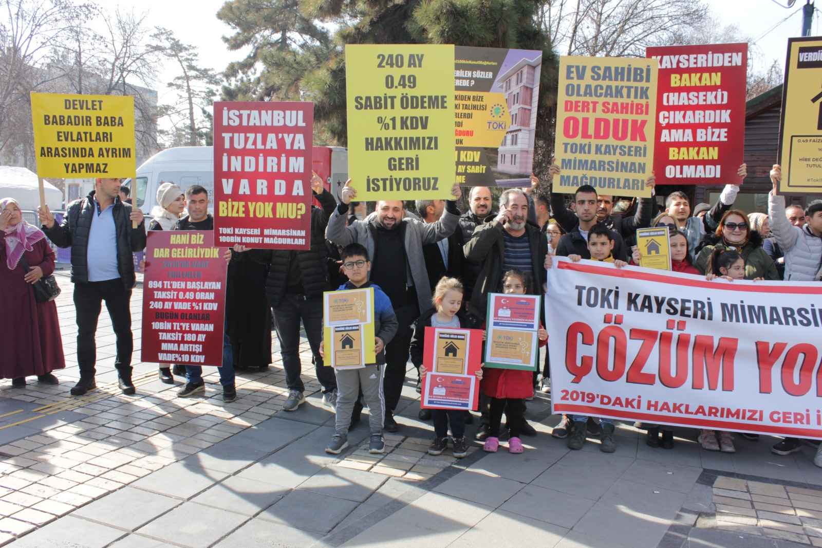 toki-magdurlari-konutlarin-verilmesi-ve-odeme-sartlarinin-iade-edilmesi-adina-toplandi