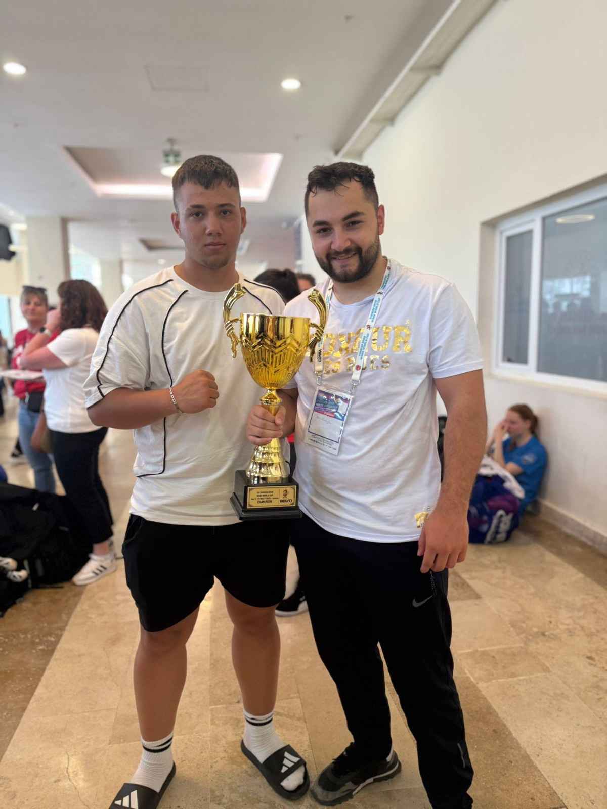 antalyada-43-ulkeden-yaklasik-3-bin-sporcunun-katilimiyla-duzenlenen-kick-boks-dunya-kupasina-kayserili-sporcular-damga-vurdu