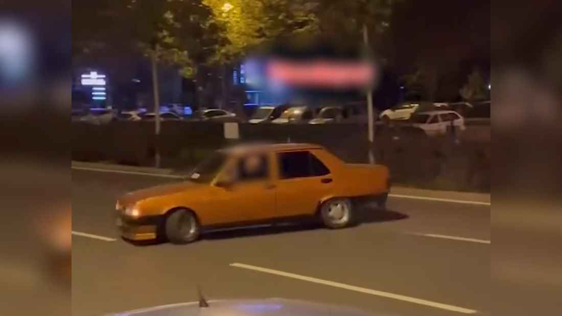 kayseride-drift-atarak-cevreye-rahatsizlik-veren-bir-araca-polis-ekipleri-tarafindan-toplam-32-bin-233-lira-cezai-islem-uygulandi-surucunun-ehliyetine-2-ay-sureyle-el-konulurken-arac-trafikten-men-edildi