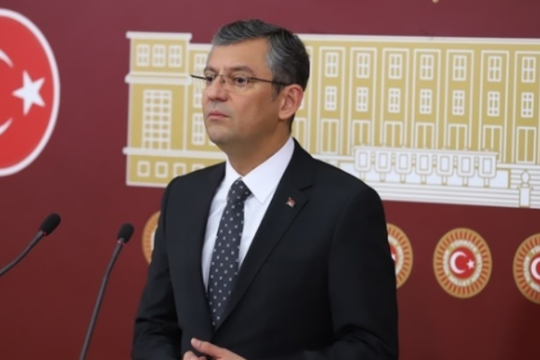 Cumhuriyet Halk Partisi (CHP) Genel Başkanı Özgür Özel, 38 OECD ülkesi arasında Türkiye'nin genel enflasyonda da gıda enflasyonunda da birinci olduğunu belirtti.