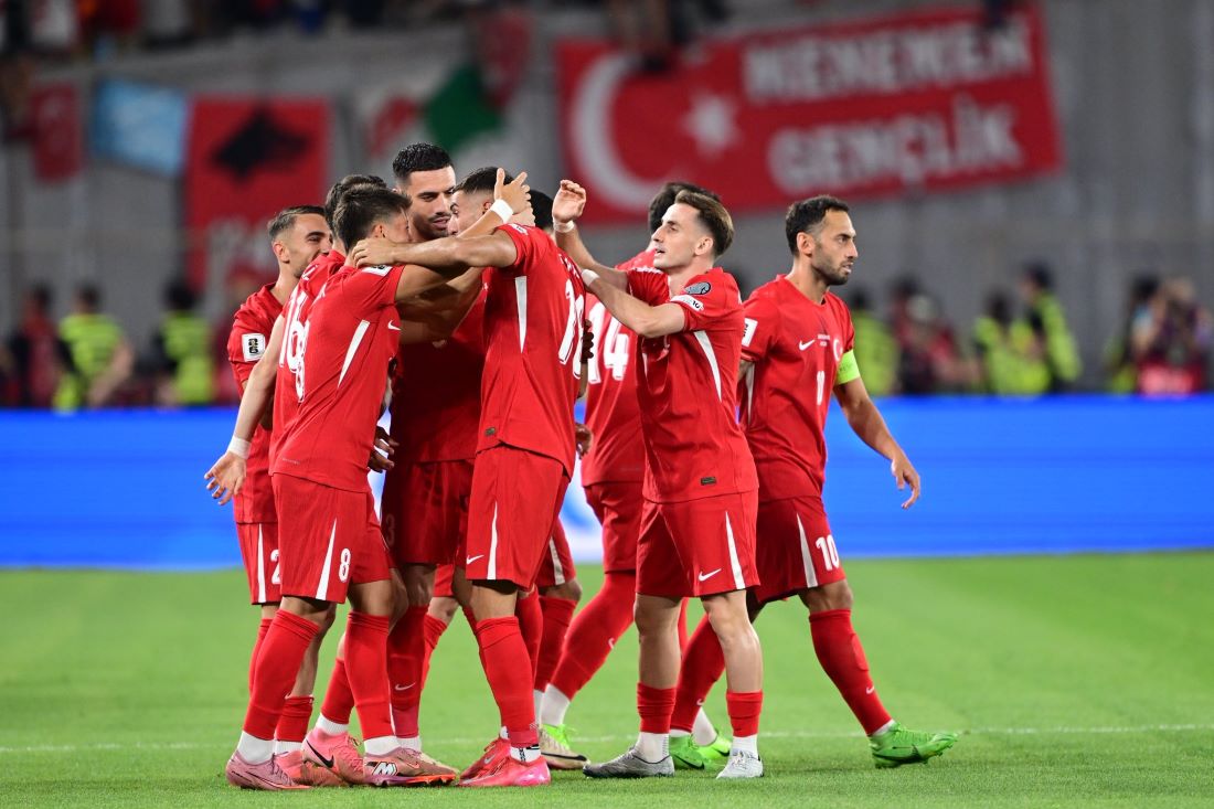 Boris Paichadze Ulusal Stadyumu'nda oynanan mücadeleyi Ay-yıldızlı ekibimiz 3-2 kazandı