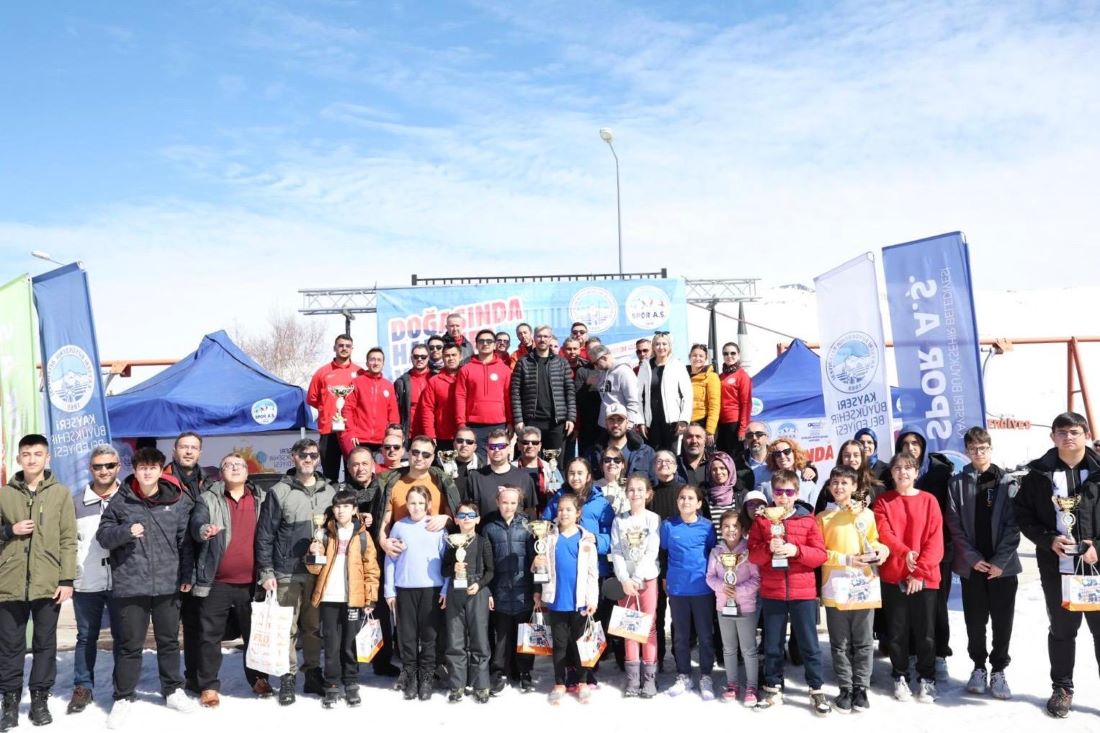 Avrupa Spor Şehri Kayseri, 2025’in ilk 8 ayında kazandığı madalyalarla Türkiye’ye örnek oldu. Büyükşehir Belediyesi Spor A.Ş. sporcularından 8 AYDA 393 MADALYA
