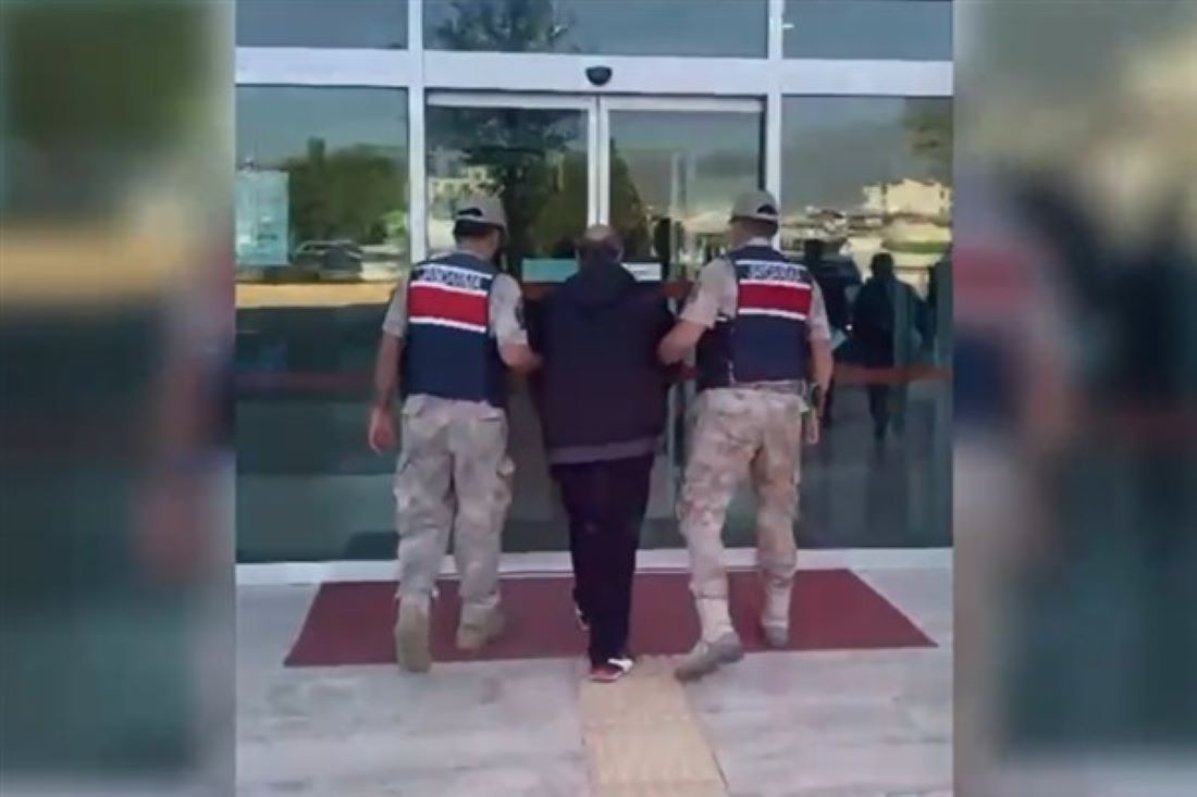 İçişleri Bakanı Ali Yerlikaya, FETÖ’ye yönelik gerçekleştirilen operasyonlarda 53 şüphelinin yakalandığını açıkladı.