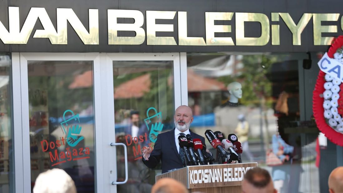 Kocasinan Belediyesi, 65 yaş üstü ve engelli vatandaşların sofralarına her gün 4 çeşit sıcak yemek ulaştırıyor