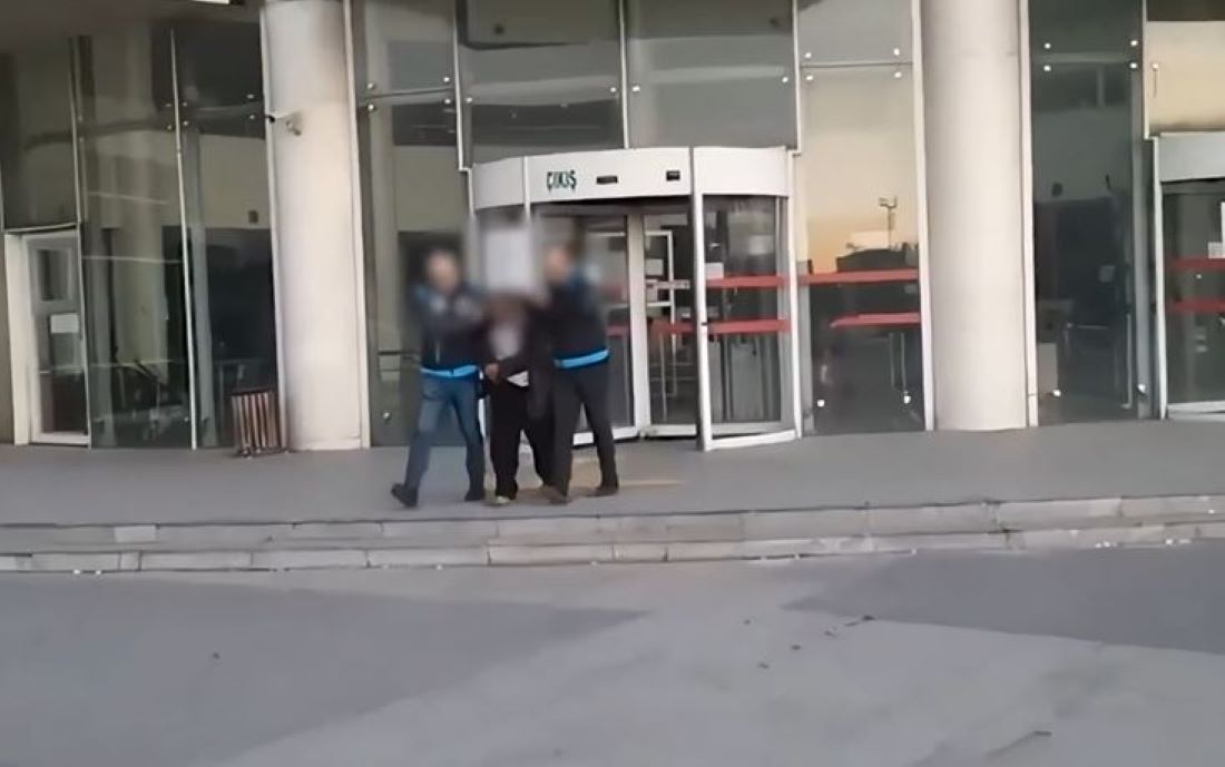 Beğendik Mahallesi’nde Baktır çiftini öldürüp olay yerinden kaçan zanlı, 125 saat süren teknik takip ve kamera incelemeleriyle yakayı ele verdi.
