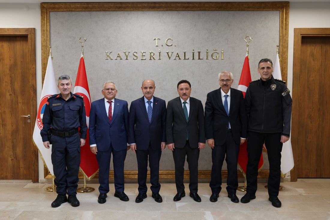 Kayseri protokolü bir arada! Bakan Yardımcısı Aktaş’tan Vali Çiçek’e ziyaret