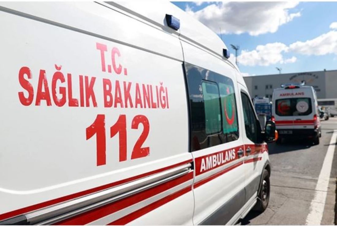 Kayseri’nin Melikgazi ilçesinde, teneffüste okul bahçesinde fenalaşan 8 yaşındaki 2. sınıf öğrencisi Ahmet Emiralp Polat, kaldırıldığı hastanede yaşamını yitirdi.
