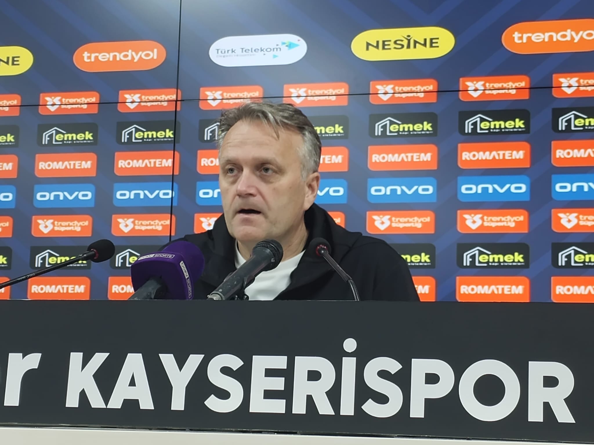 Kayserispor’dan Kritik Galibiyet! Teknik Direktörlerden Maç Sonu Açıklamaları