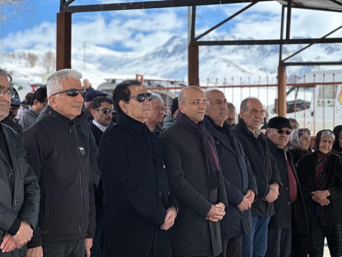 Ünlü sanatçı Ali Rıza Binboğa’nın vefat eden ağabeyi Sarız'da Toprağa Verildi