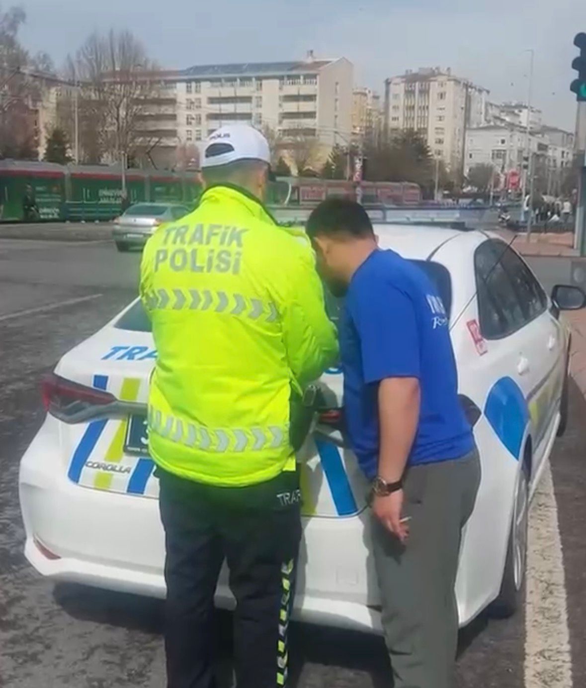 Kayseri’de trafik denetimi: Yüzlerce Sürücüye Ceza yağdı