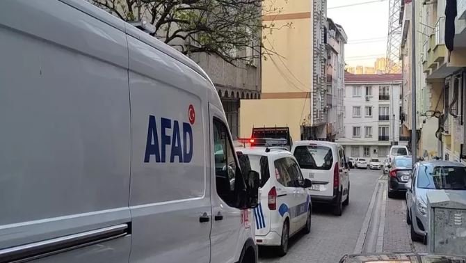 Son Dakika İstanbul...  Kendi İmkanlarıyla İlaçlama Yaptılar: Aynı Aileden 7 Kişi Hastanelik Oldu