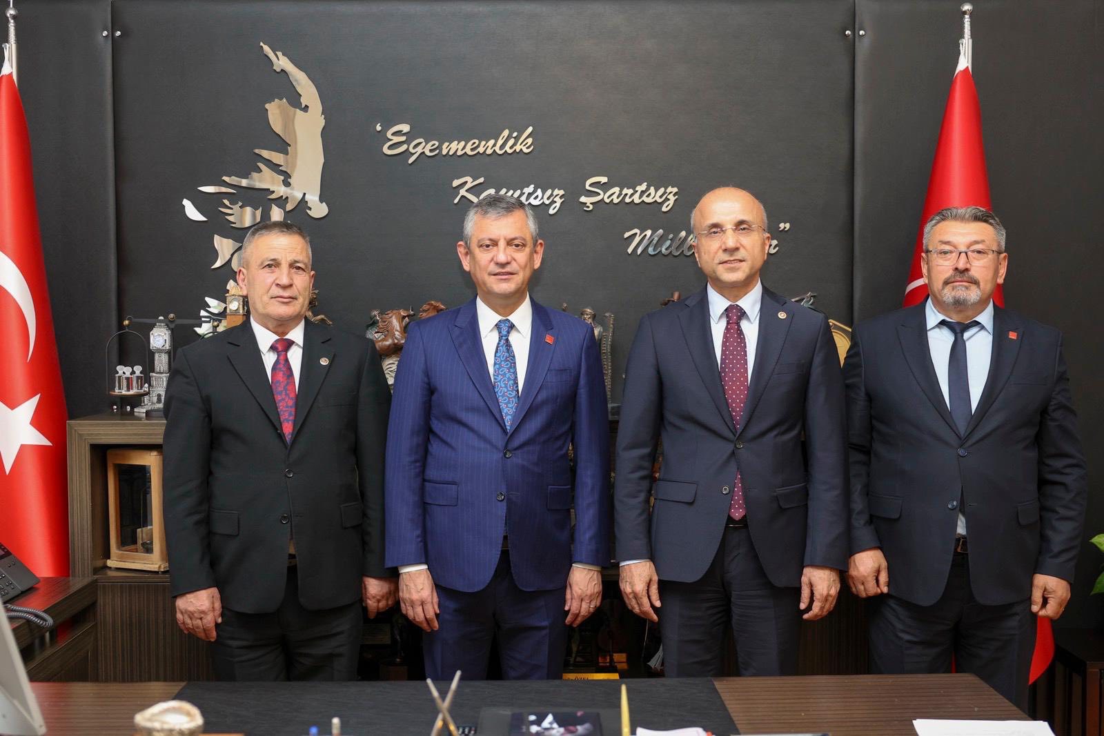 Akkışla Heyetinden CHP Lideri Özgür Özel’e Ziyaret