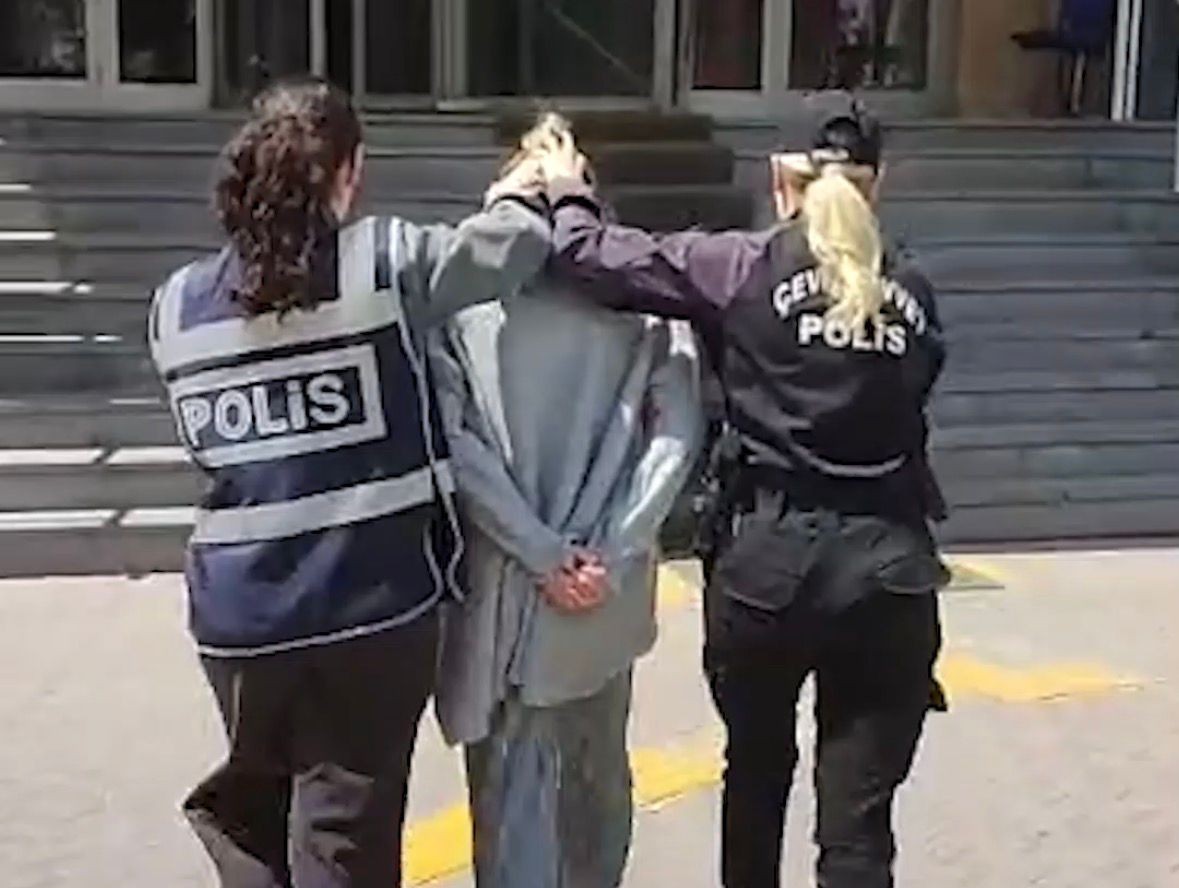 Kayseri’de Hırsızlık Suçundan 13 Yıl 7 Ay Hapis Cezası Bulunan Kadın Yakalandı