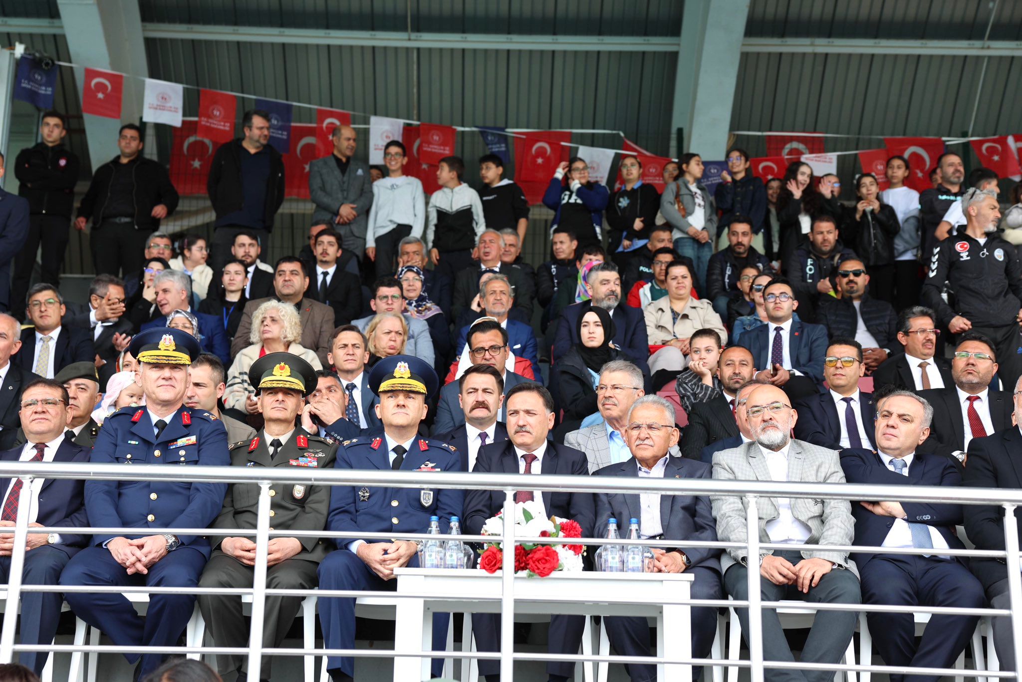 Kayseri’de 19 Mayıs Coşkusu: Bağımsızlık Meşalesi Atatürk Spor Kompleksi'nde Yeniden Parladı!