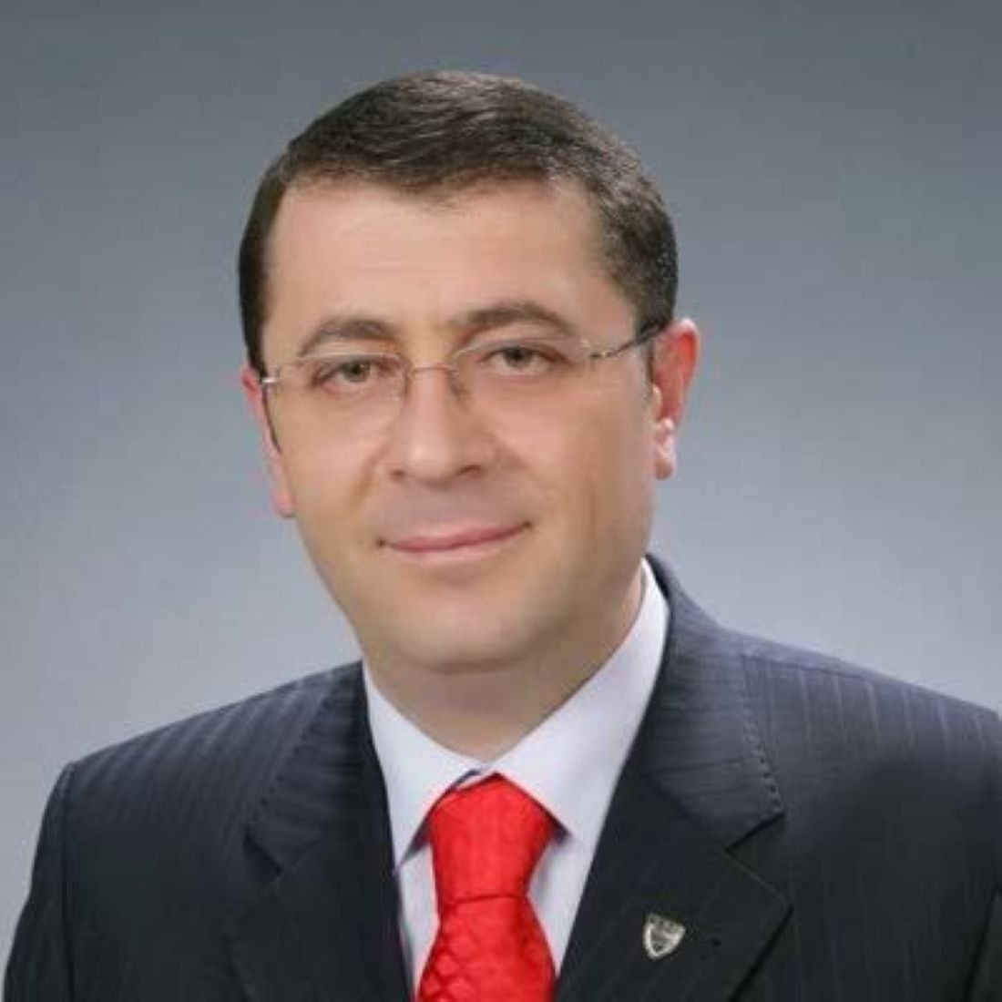Kayseri Vali Yardımcısı Şenol Esmer Kalp Krizi Sonucu Hayatını Kaybetti