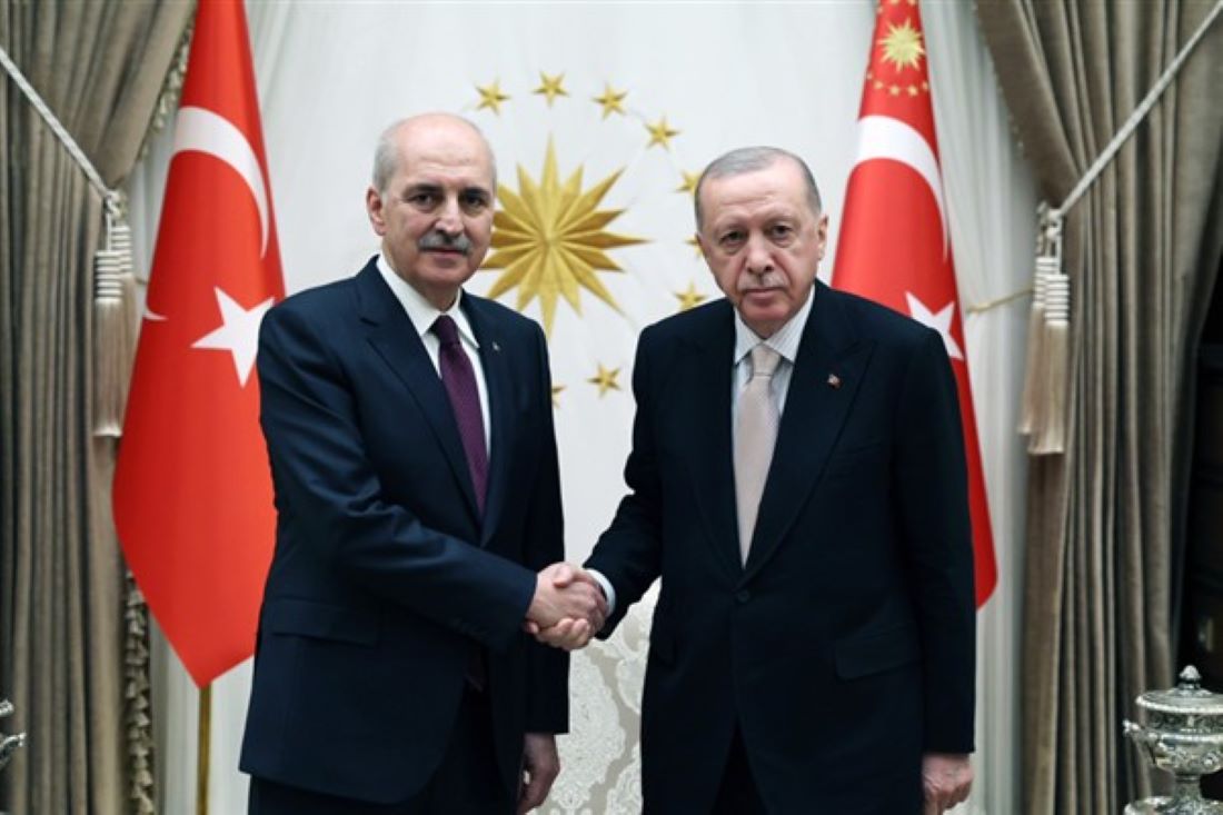 AK Parti İstanbul Milletvekili Numan Kurtulmuş, yeniden Türkiye Büyük Millet Meclisi (TBMM) Başkanı seçildi