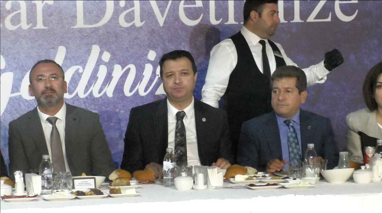 kayseri-imar-ve-insaat-muteahhitleri-dayanisma-dernegi-kayimder-sektor-temsilcilerini-bulusturan-bir-iftar-programi-duzenledi