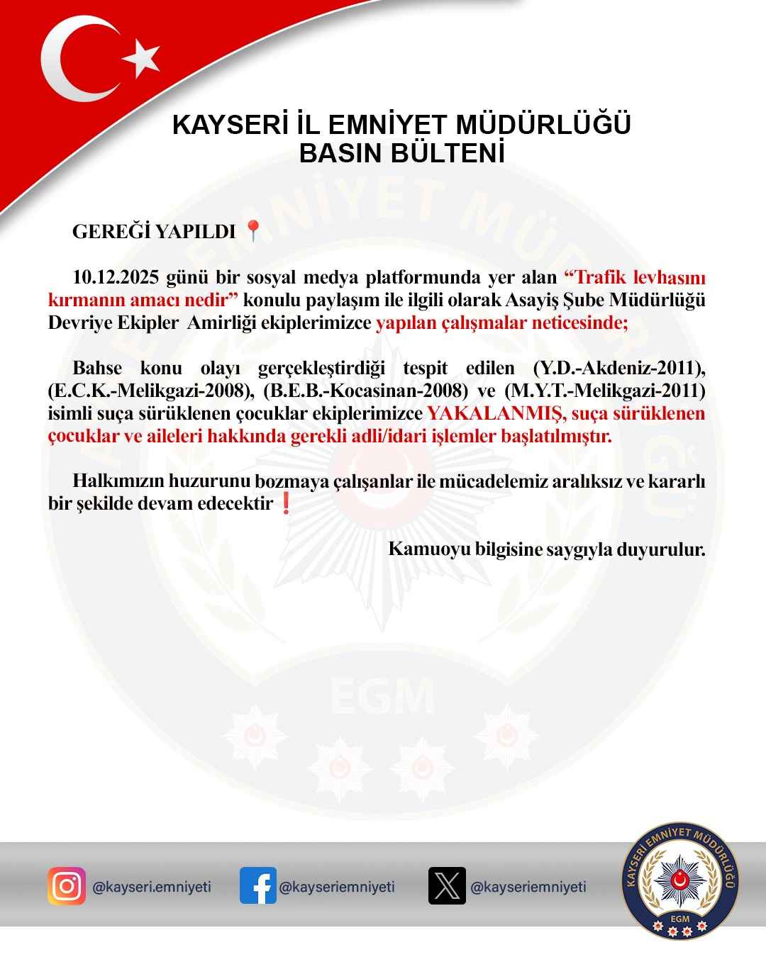 kayseride-sosyal-medyada-paylasilan-trafik-levhasini-kirmanin-amaci-nedir-goruntulerinin-ardindan-polis-ekipleri-hizla-harekete-gecti-asayis-sube-mudurlugu-devriye-ekipleri-olayi-gerceklestirdigi-belirlenen-11-ve-13-yaslarindaki-dort-cocugu-tespit-ederek-yakaladi