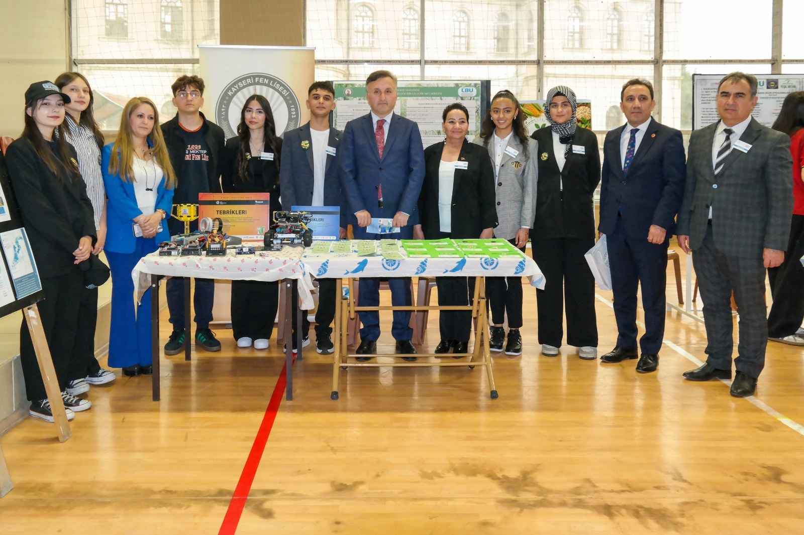 kayseri-il-milli-egitim-mudurlugu-koordinasyonunda-kayseri-fen-lisesi-ev-sahipliginde-liselerde-bilim-uygulamalari-etkinlikleri-duzenlendi