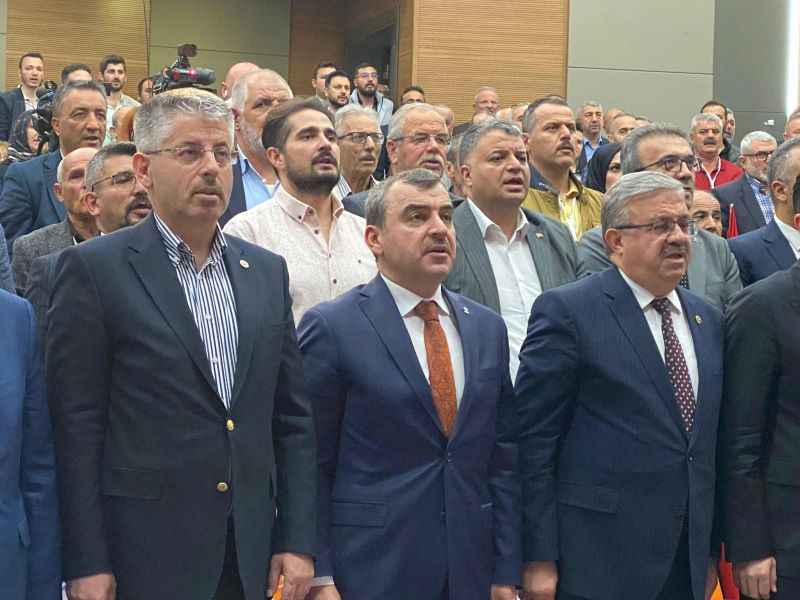 ak-parti-kayseri-milletvekili-saban-copuroglu-teskilat-bulusmalarini-surduruyor-melikgazi-ilce-danisma-meclisinde-partililerle-bir-araya-geldi